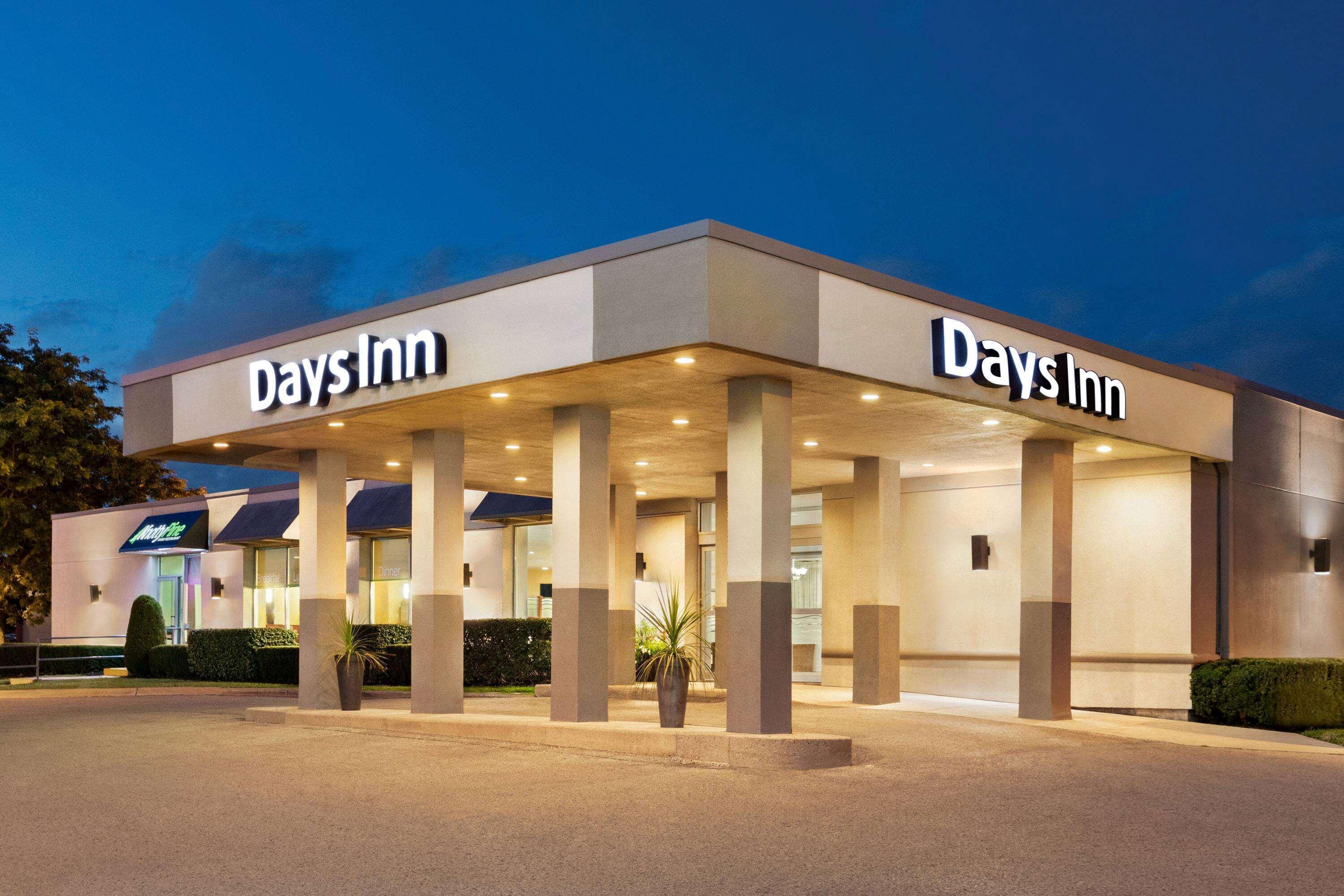 Days Inn By Wyndham London Exteriör bild